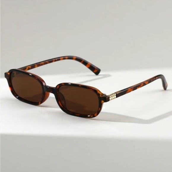 Accessories - Sunglasses